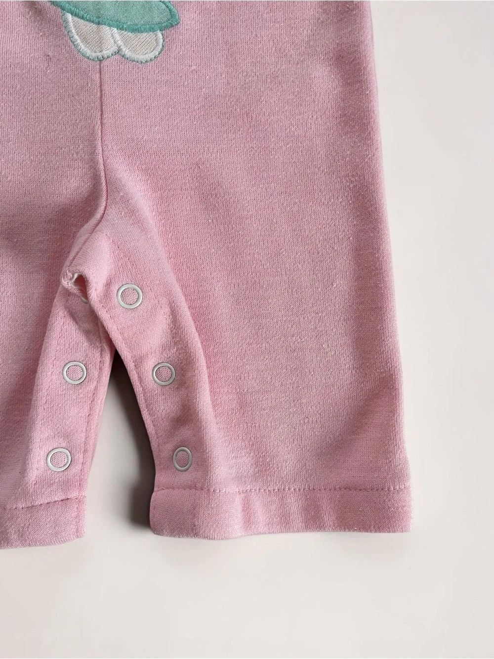 VINTAGE HEALTHTEX EUC Blush Pink Cat Holding Balloon Appliqué Knit Romper